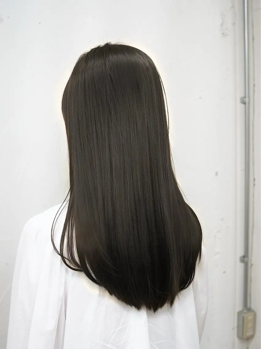 ロング カラー ベージュカラー オリーブベージュ ヘアカラー ブリーチなし透明感 カラー/チサト🌿のヘアスタイル
