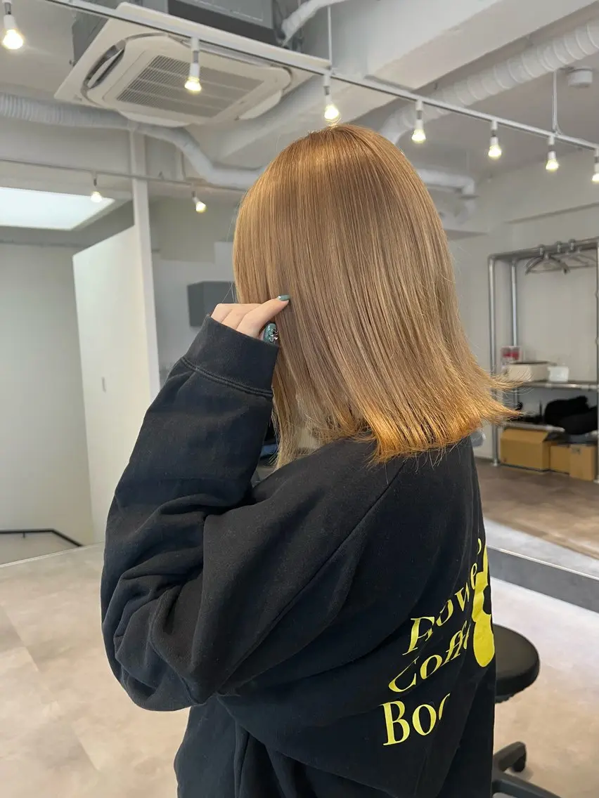 ミディアム ミルクティーブラウン ヘアカラー トリートメント 宮下 愛璃紗のヘアスタイル