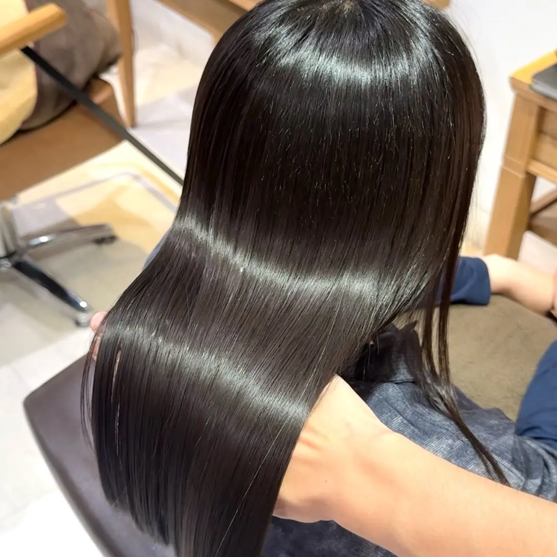 ロング 縮毛矯正 Pino hair 小西冬馬 縮毛矯正のヘアスタイル