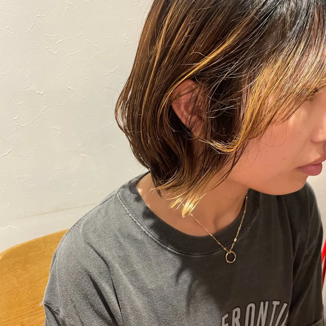 ミディアム レイヤーカット 外ハネヘア あきば まゆのヘアスタイル