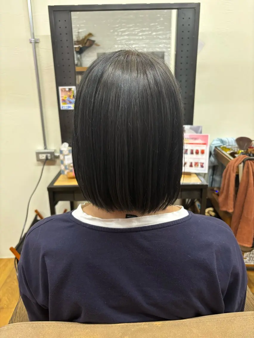 ショート カラー 落合 そらのヘアスタイル