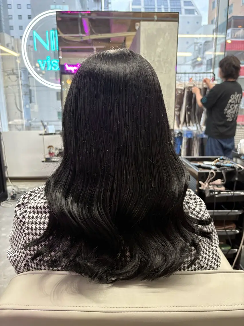 セミロング Rin🥀 大通り/カラーモデルのヘアスタイル