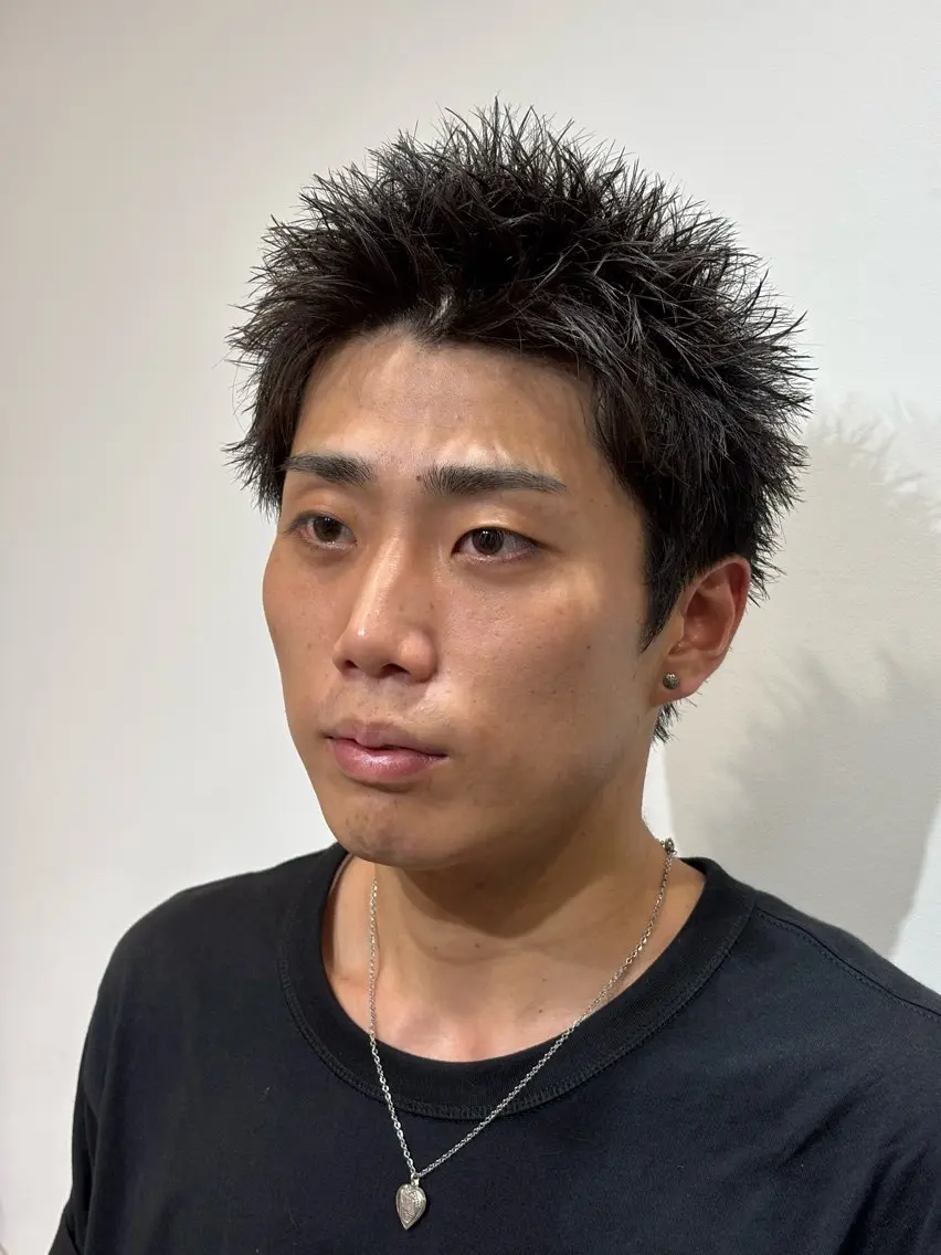 ショート メンズ メンズショート スパイキーショート ショートヘア カット トリートメント 【店長】メンズ職人 短髪　ハイトーン🔥のヘアスタイル