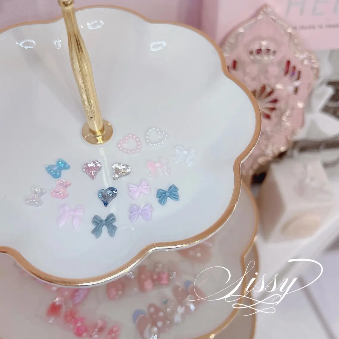 ハンド♡オフありワンカラー+パーツ2つの写真