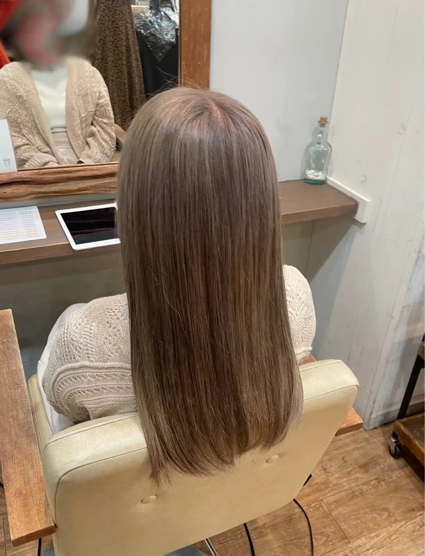 ロング ヘアカラー オオシマ ミユのヘアスタイル