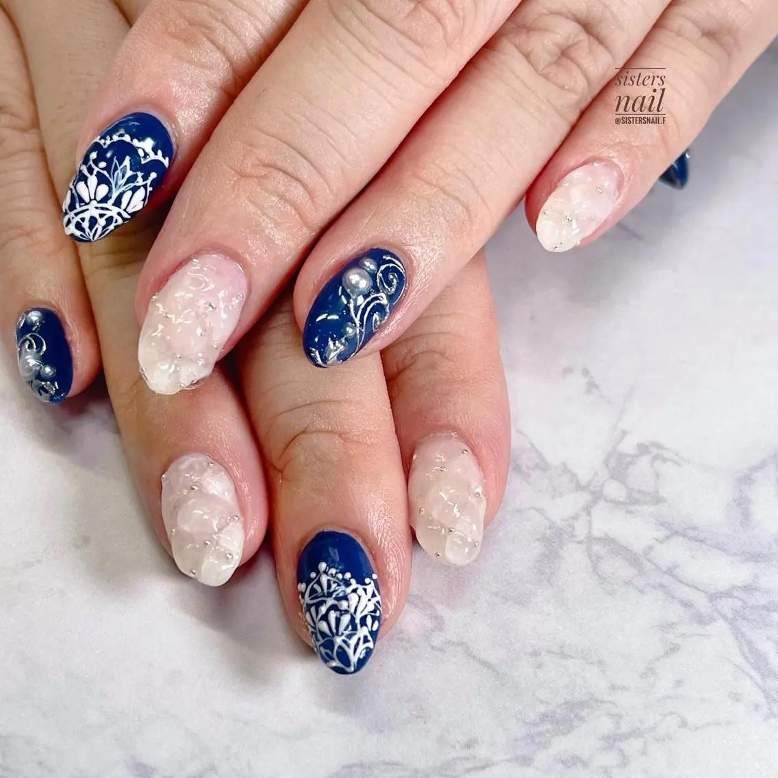 ネイル アートネイル ネイビー シルバー sisters nail.fのネイルデザイン