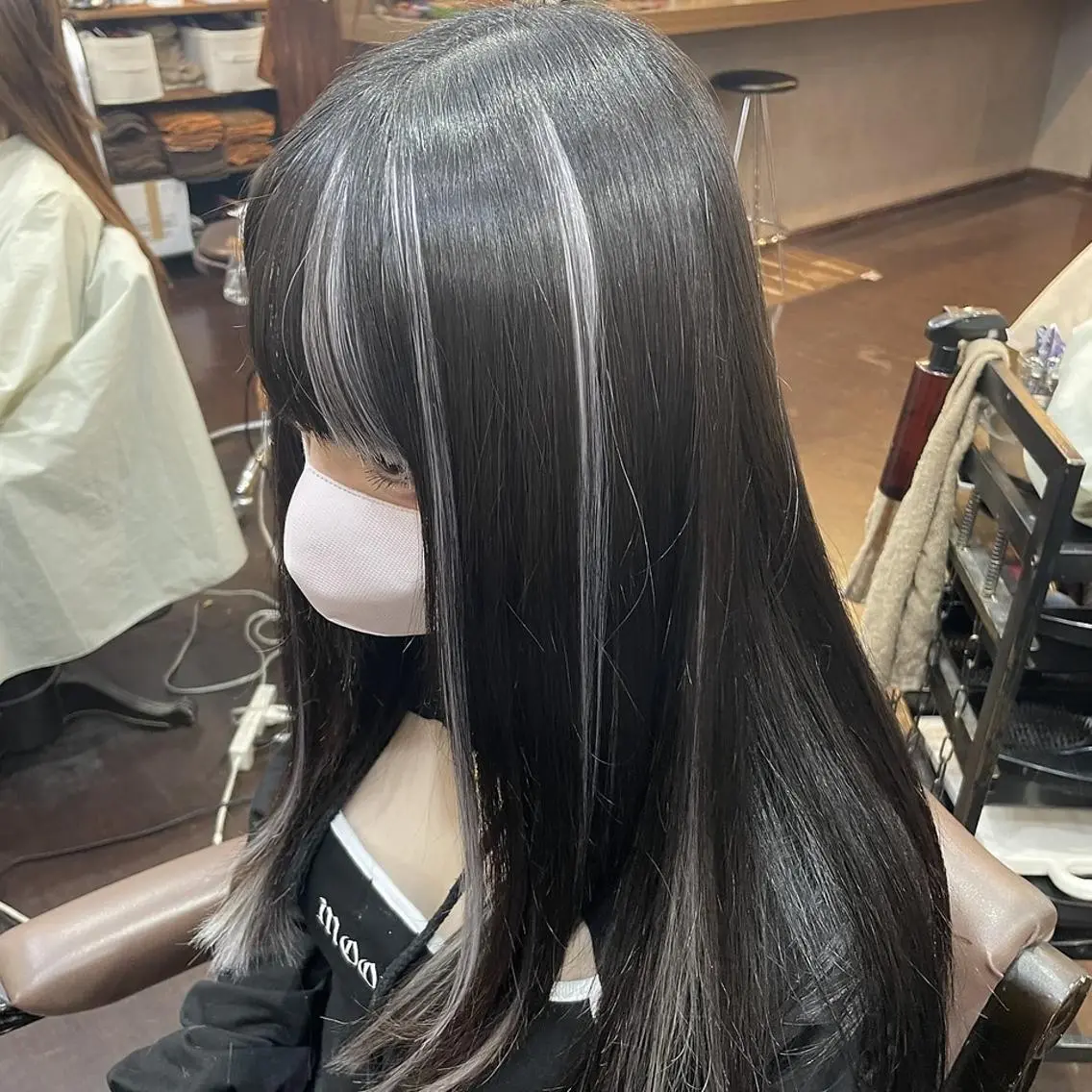 ロング シールエクステ エクステ 顔周りカット エクステ D-aimer- ディーエメのヘアスタイル