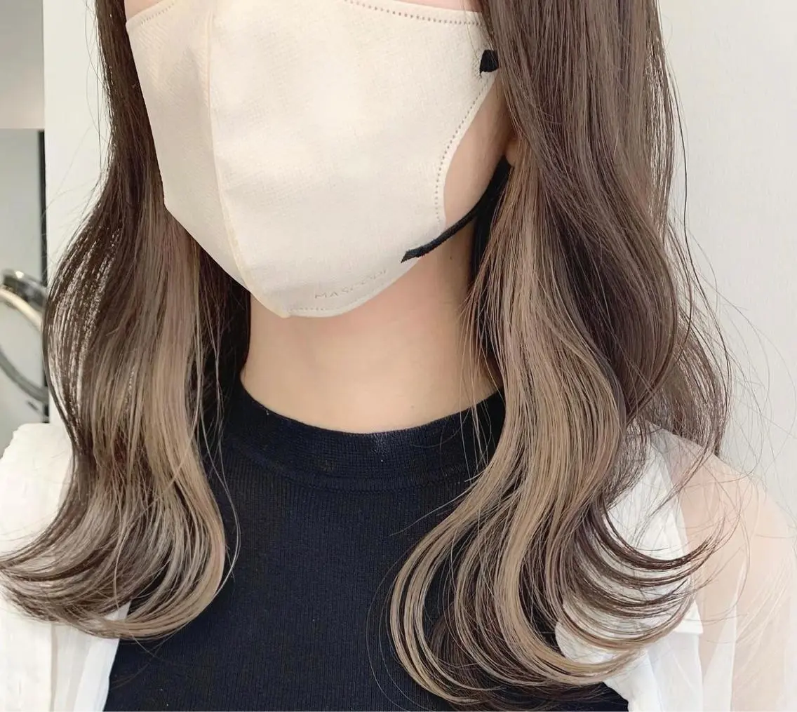 ロング カラー ベージュカラー インナーカラー ホワイトベージュ ヘアカラー 透明感カラー🌿 藤沢Lina ななよのヘアスタイル