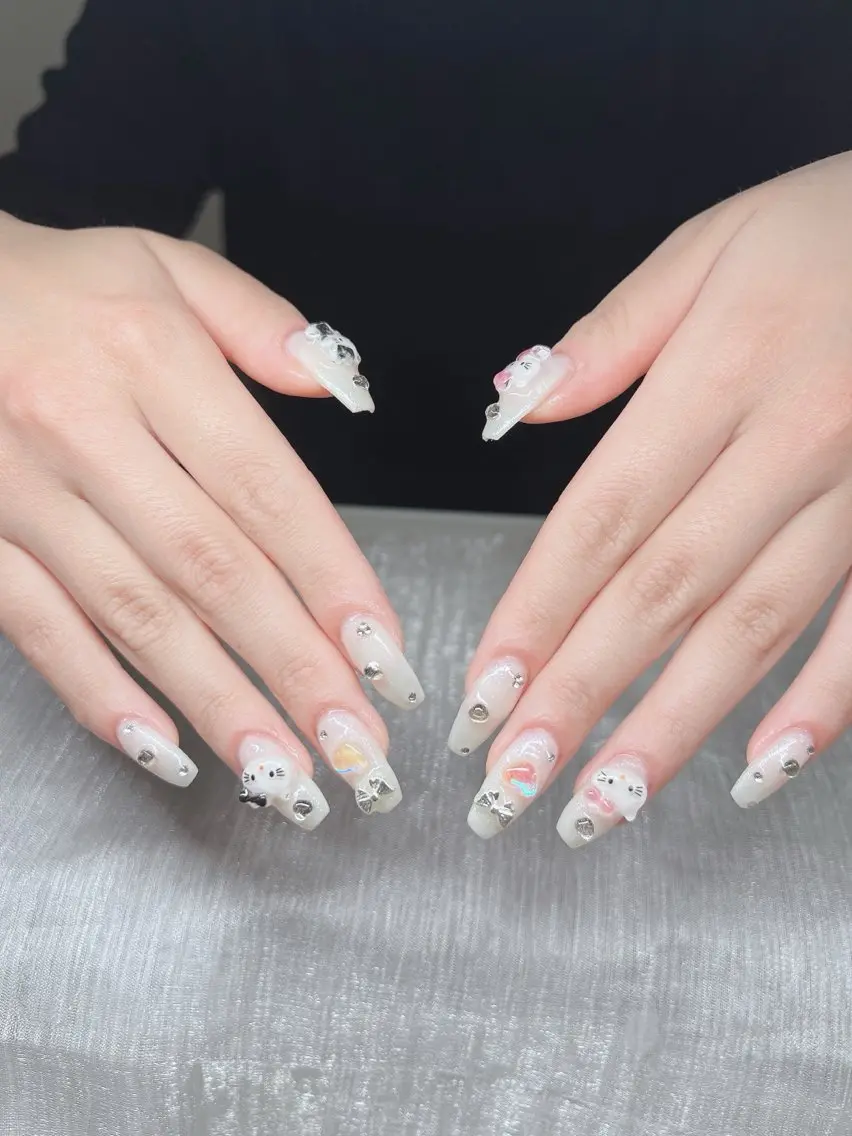 ネイル オーロラネイル チークネイル 長さ出し フットネイル フレンチネイル Lee Nails チップ長さだし専門店のネイルデザイン