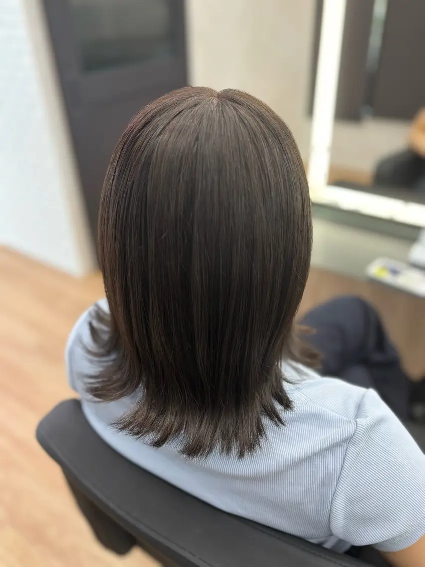 カラー アッシュ 與儀 夢菜のヘアスタイル