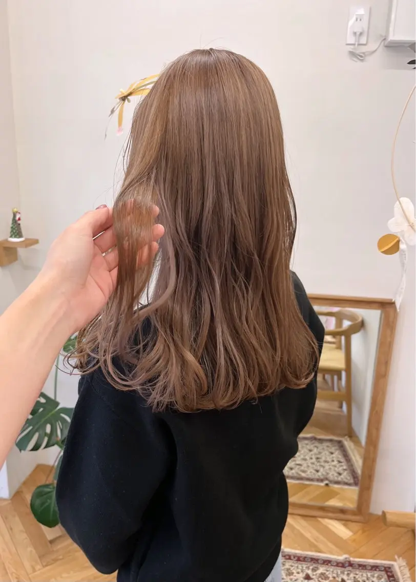 セミロング カラー ベージュカラー ブリーチ 透明感カラー ダブルカラー ハイトーンカラー カット ヘアカラー 西山 紗耶香🪽 透明感カラー/ボブのヘアスタイル