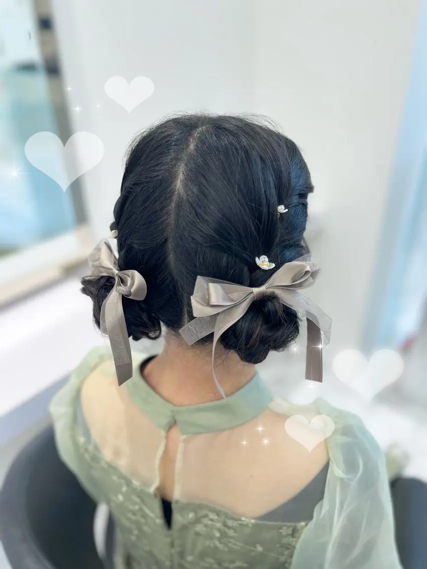 ヘアアレンジ お団子ヘア ヘアセット ハイトーンカラー💞 くるみ🎀のヘアスタイル