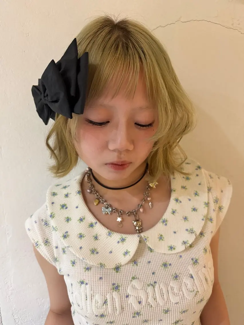 セミロング カラー 小森 梨華のヘアスタイル