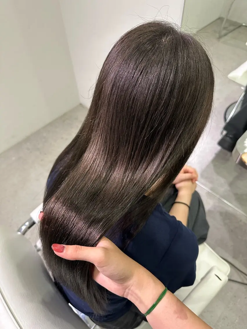 カラー グレージュ シルバー シルバーグレージュ カット ヘアカラー AIKA🤍 カットモデル募集🫧のヘアスタイル