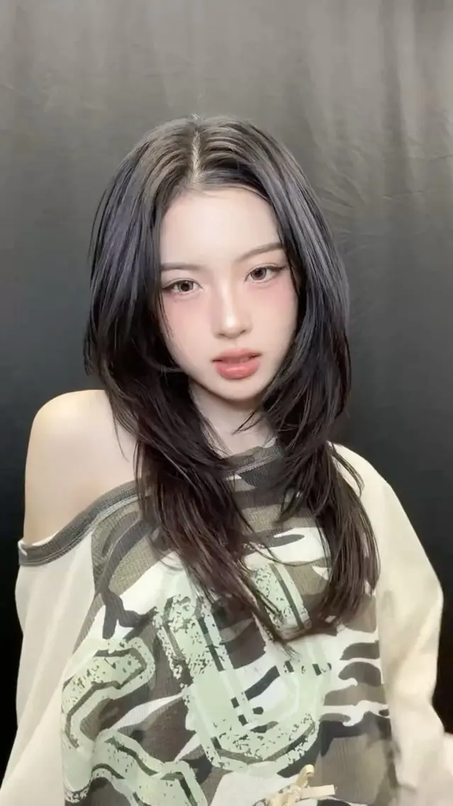 【今日から韓国女優🇰🇷】韓国風レイヤーカット&ザクザクスタイリング込の写真