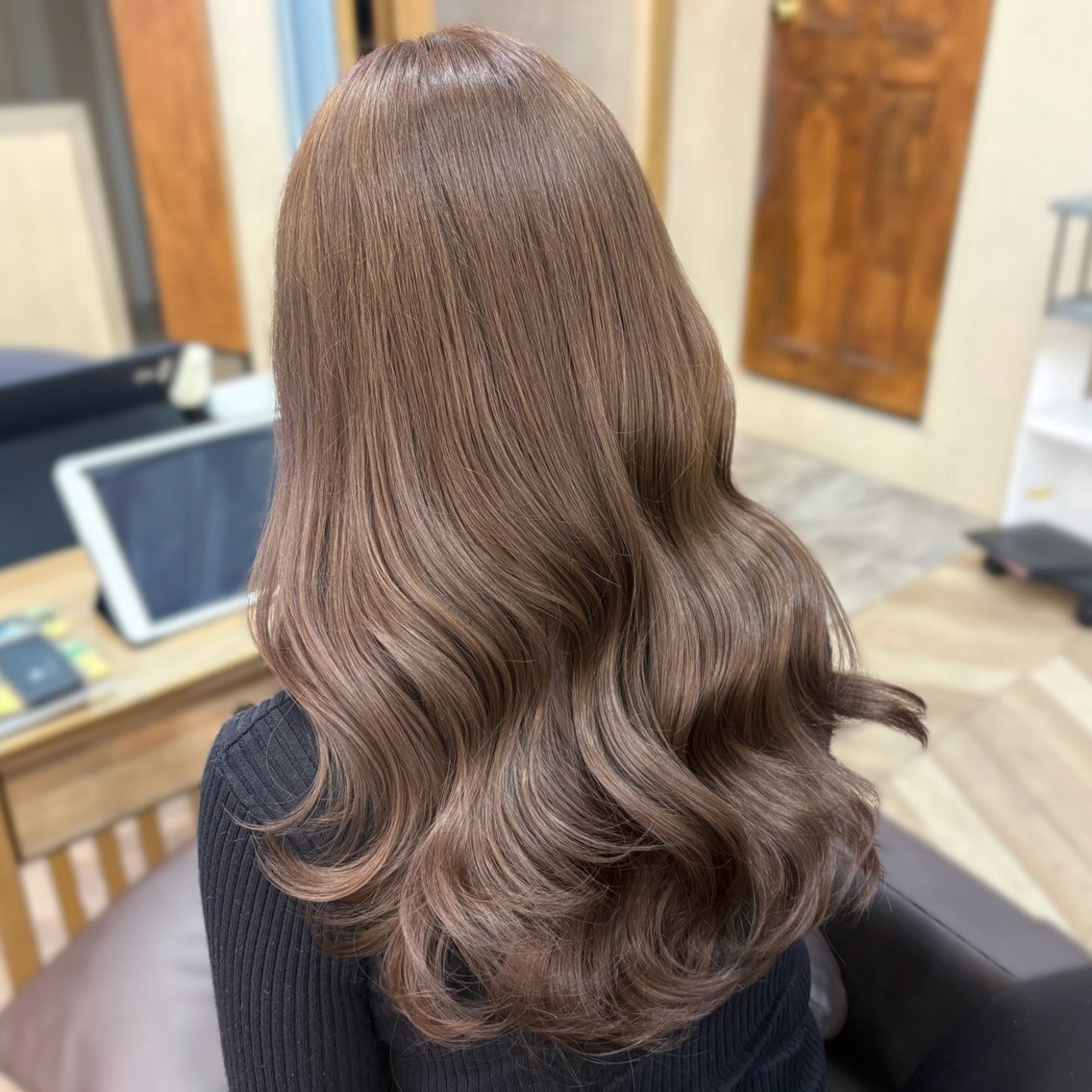 ロング ヘアカラー トリートメント 森はるな ブラウン/ベージュのヘアスタイル