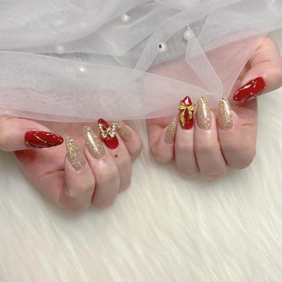 ミディアム ハンドネイル エム ⭐︎のネイルデザイン