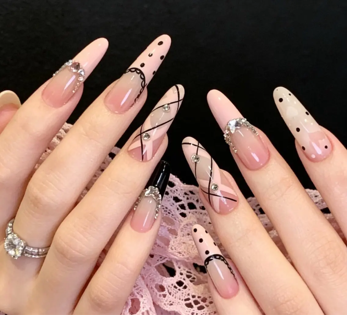 ネイル ハンドネイル she’s nailのネイルデザイン