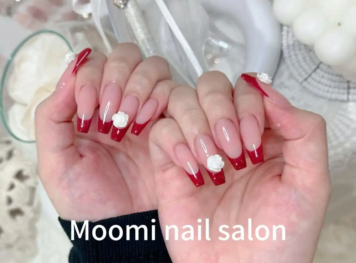 ネイル チークネイル フレンチネイル ジェルネイル グラデーション ハート ハンドネイル moomi nail スカルプ専門のネイルデザイン
