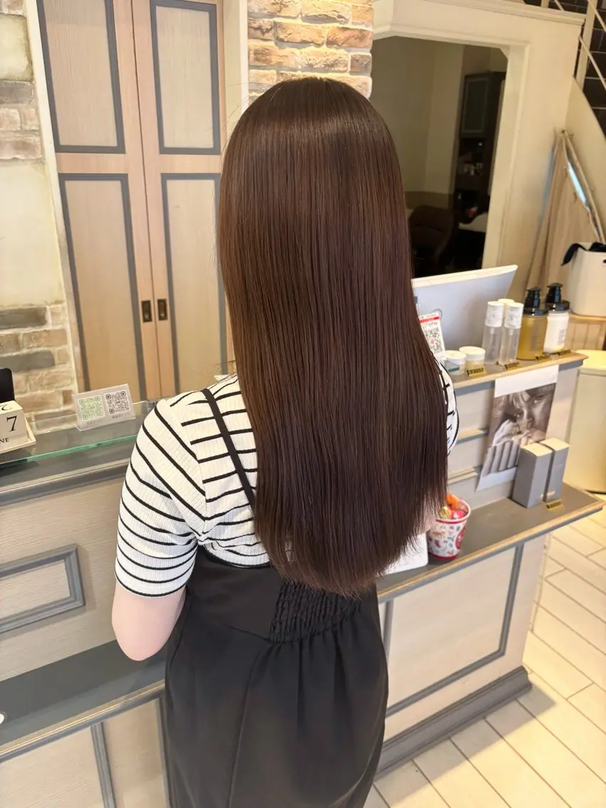 ロング カラー ブラウンカラー チョコレートブラウン ヘアカラー トリートメント Noel .⋆𝜗𝜚のヘアスタイル
