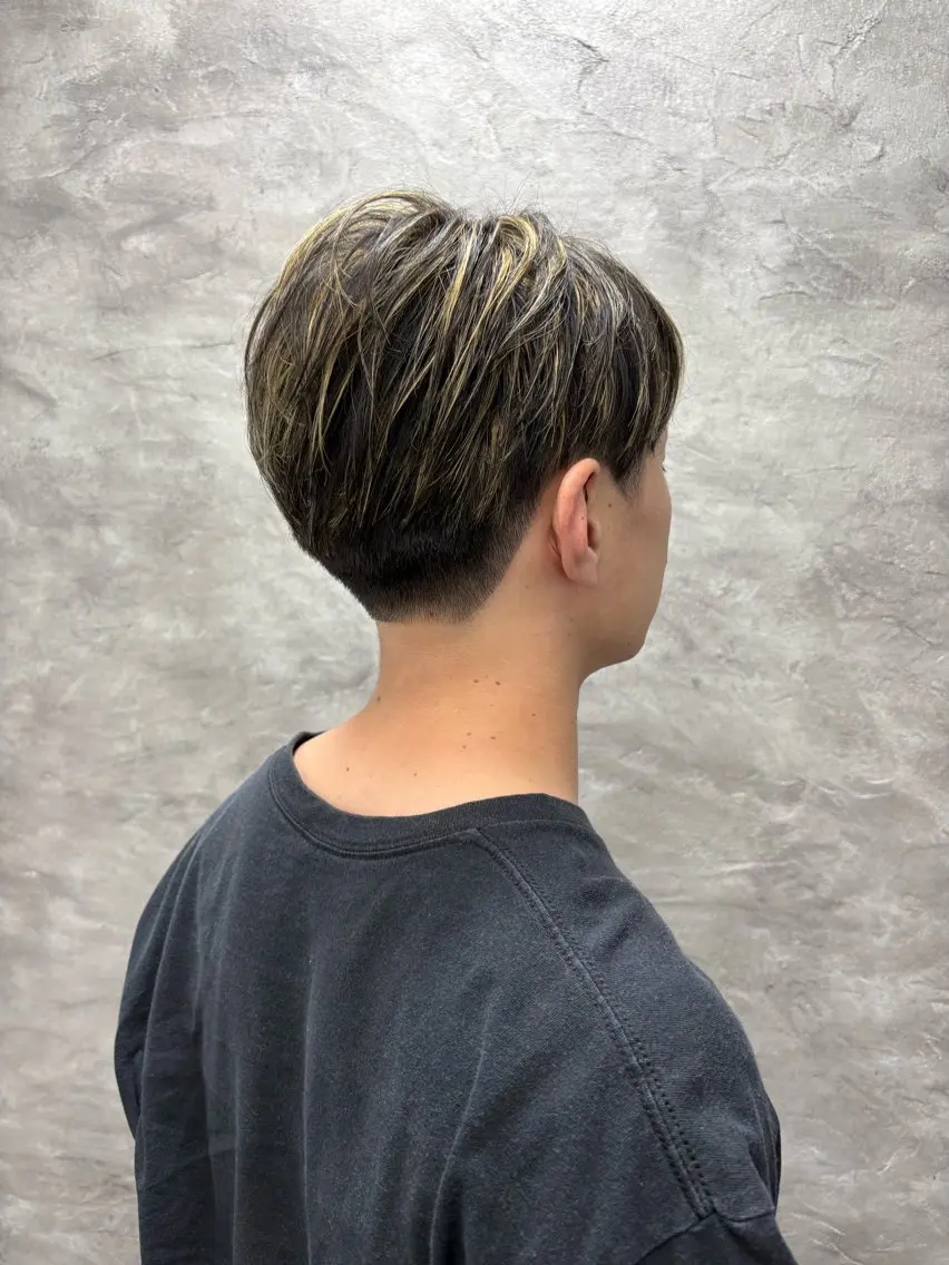 ショート カラー ハイライトカラー メッシュ ハイライト ヘアカラー ヘッドスパ ルプラボウ/豊川 篠島 みなみのヘアスタイル
