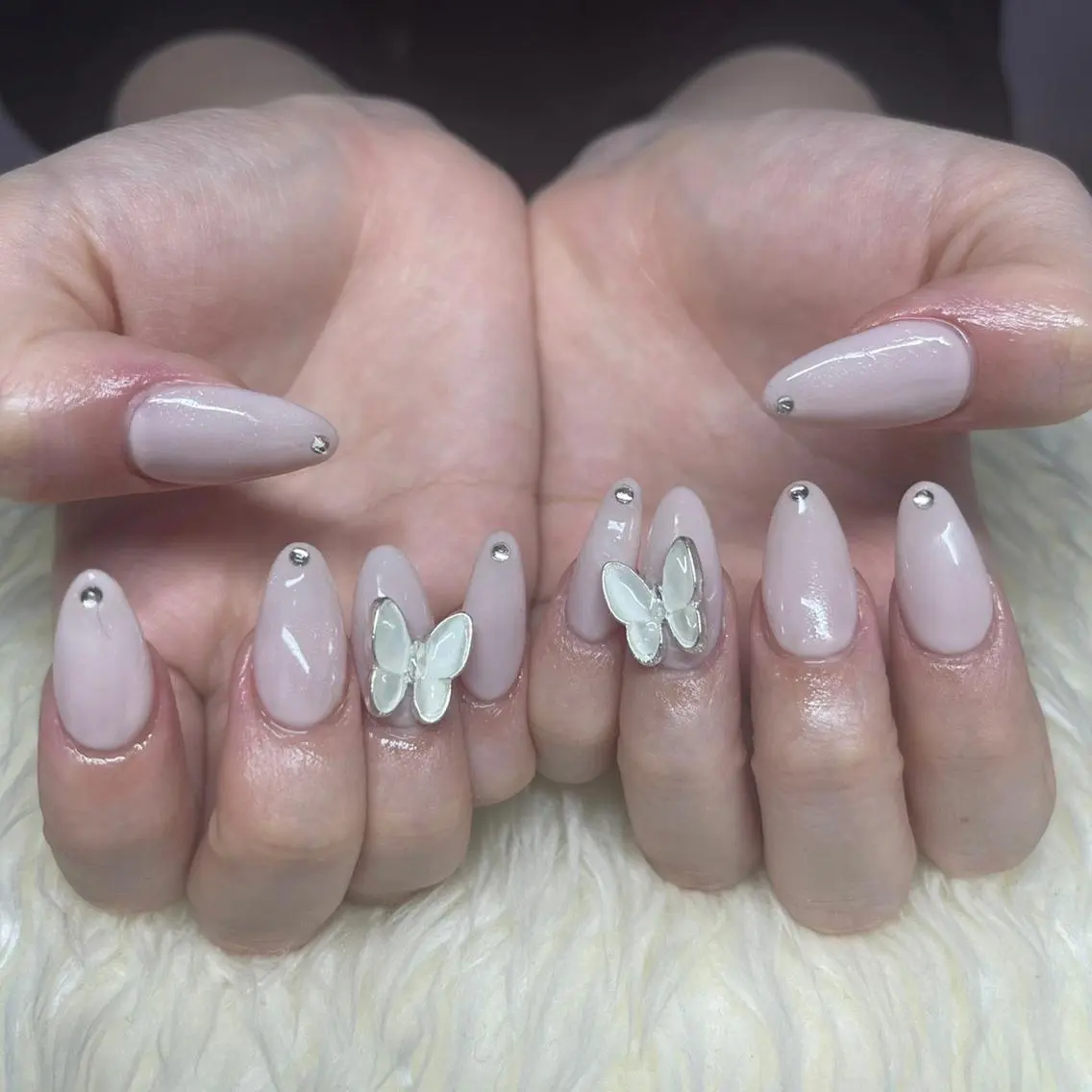 ネイル 長さ出し ジェルネイル 韓国ネイル 持ち込み パラジェル ハンドネイル Nail&eye Belire 新宿のネイルデザイン