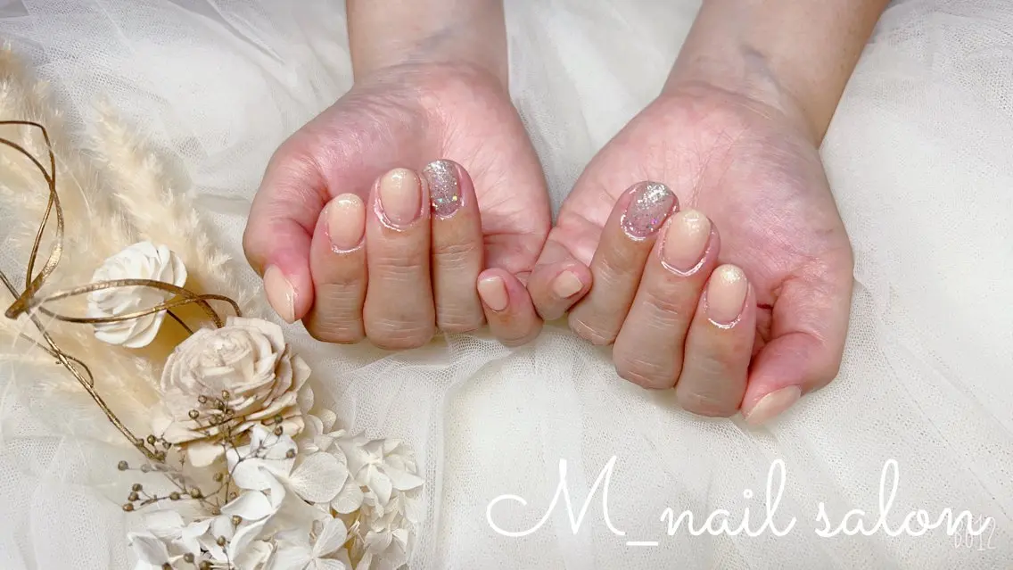 ネイル シンプルネイル M_ nail salonのネイルデザイン