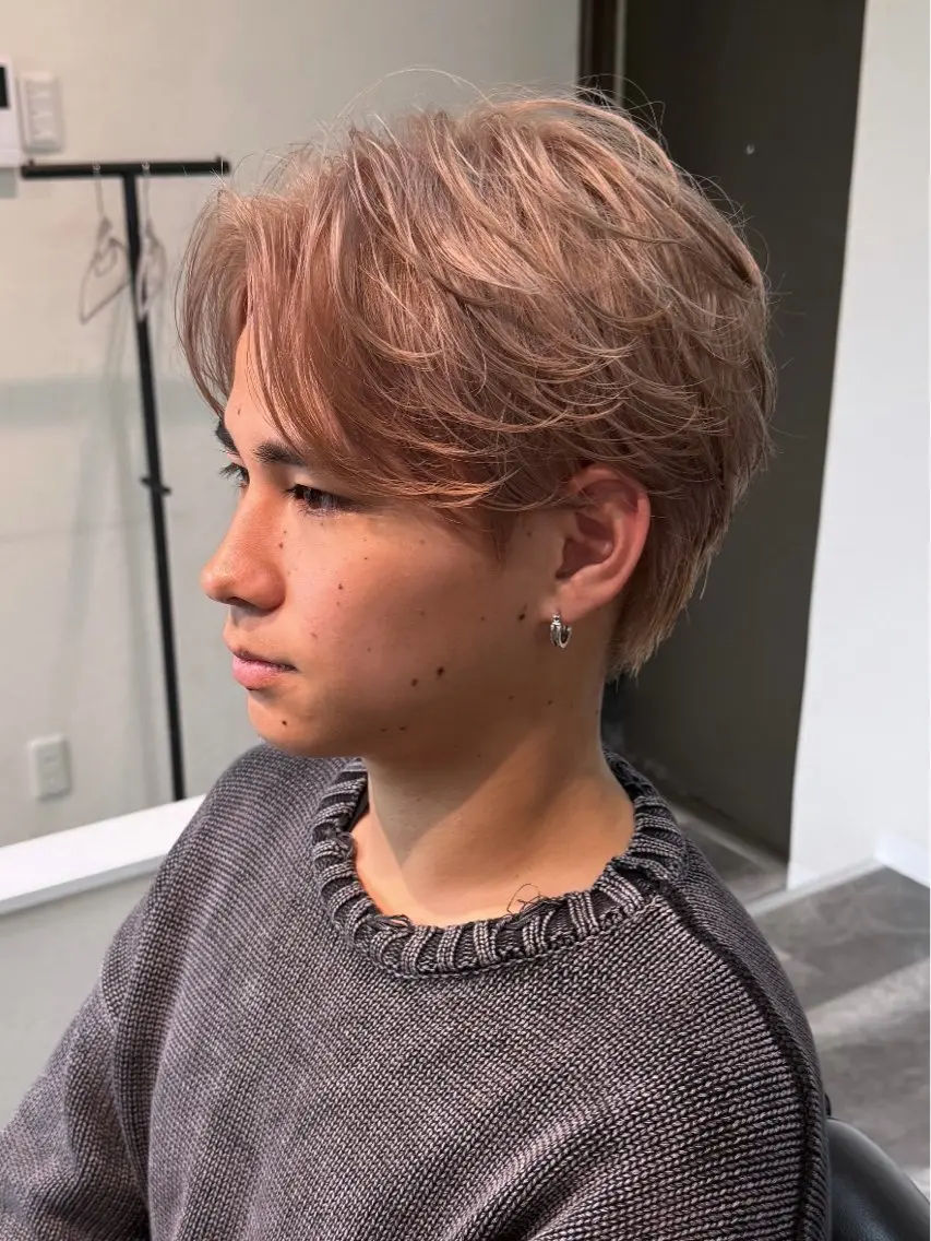 カラー メンズ ハイトーン✨髪質 改善🌈🫧RYOのヘアスタイル