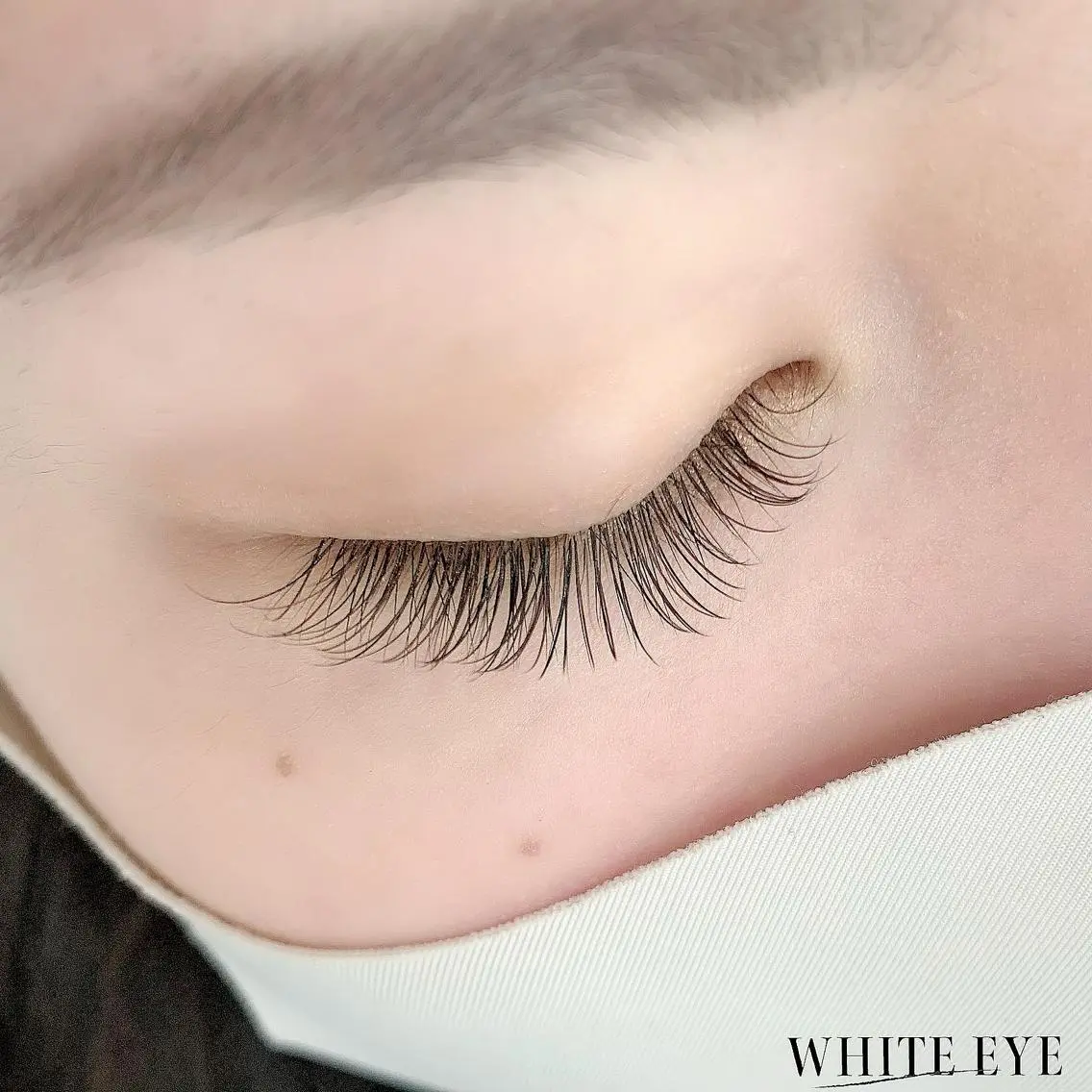 マツエク・マツパ マツエク WHITE EYE 🤍Mayukaの眉毛・アイブロウイメージ