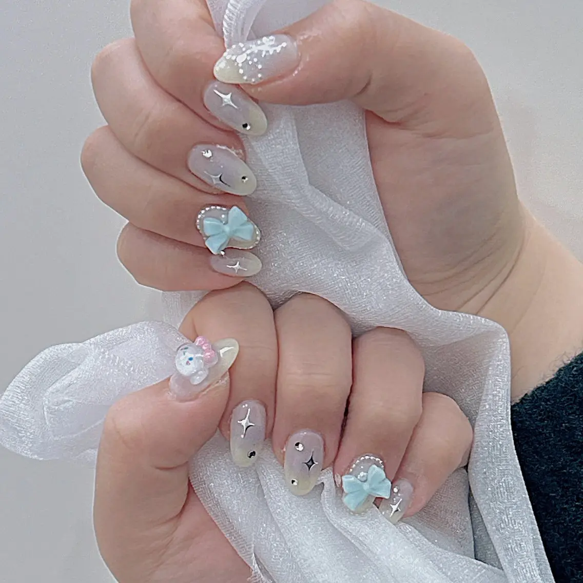 ネイル ハンドネイル . Natsumiのネイルデザイン