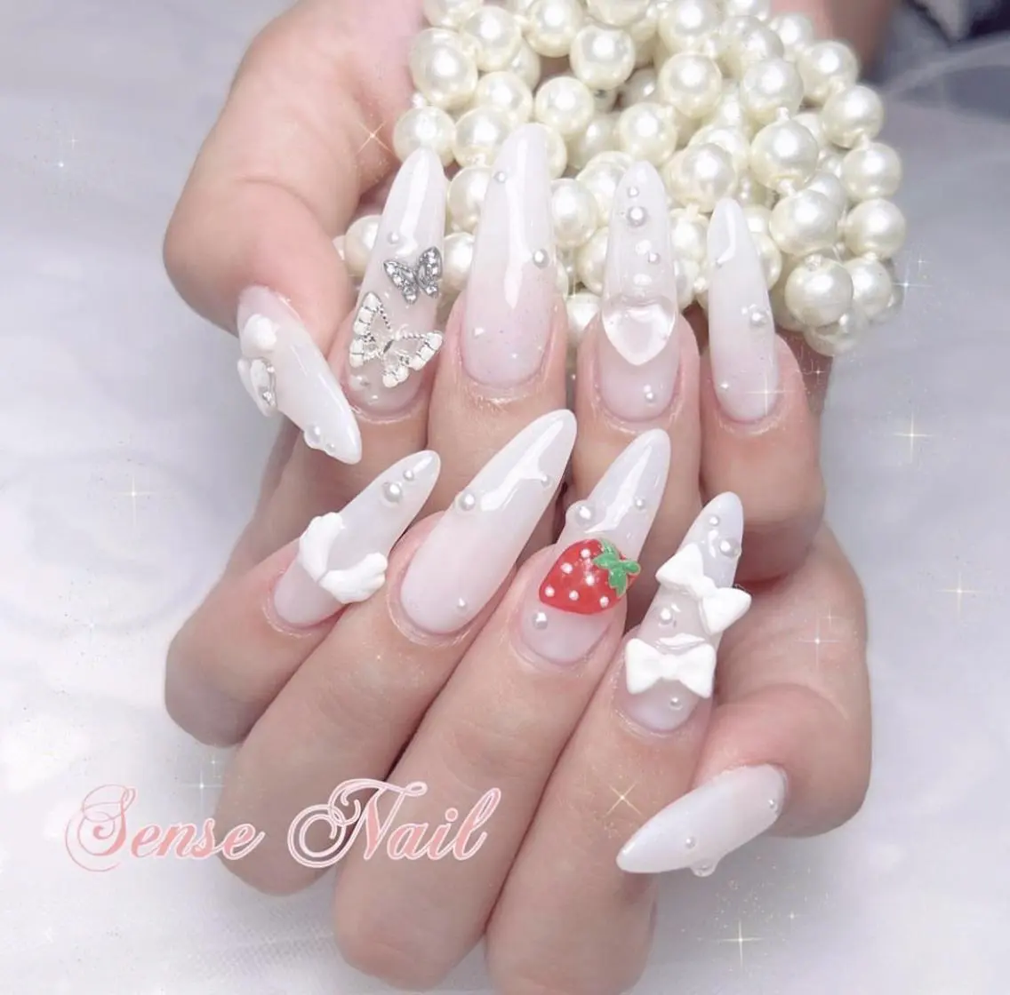 ネイル ✌🏻Kiiko ~のネイルデザイン