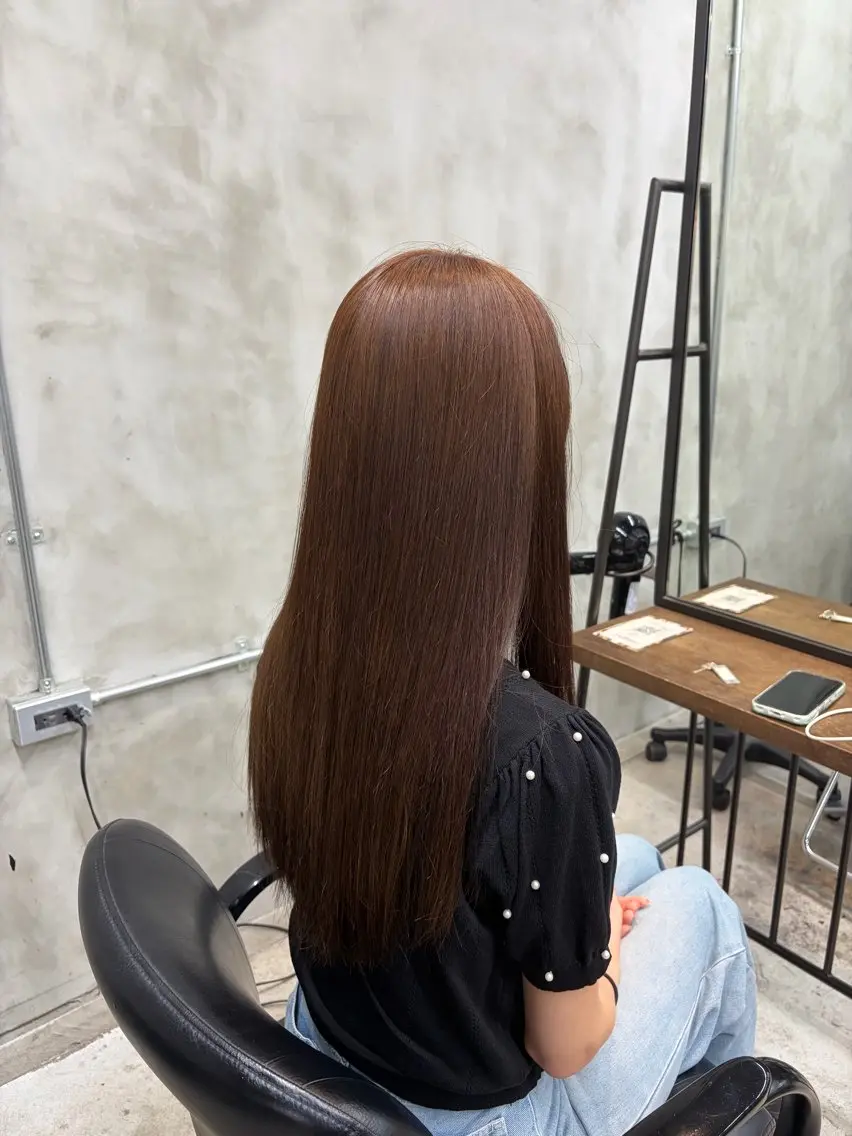 ロング カラー 塩崎 未格のヘアスタイル
