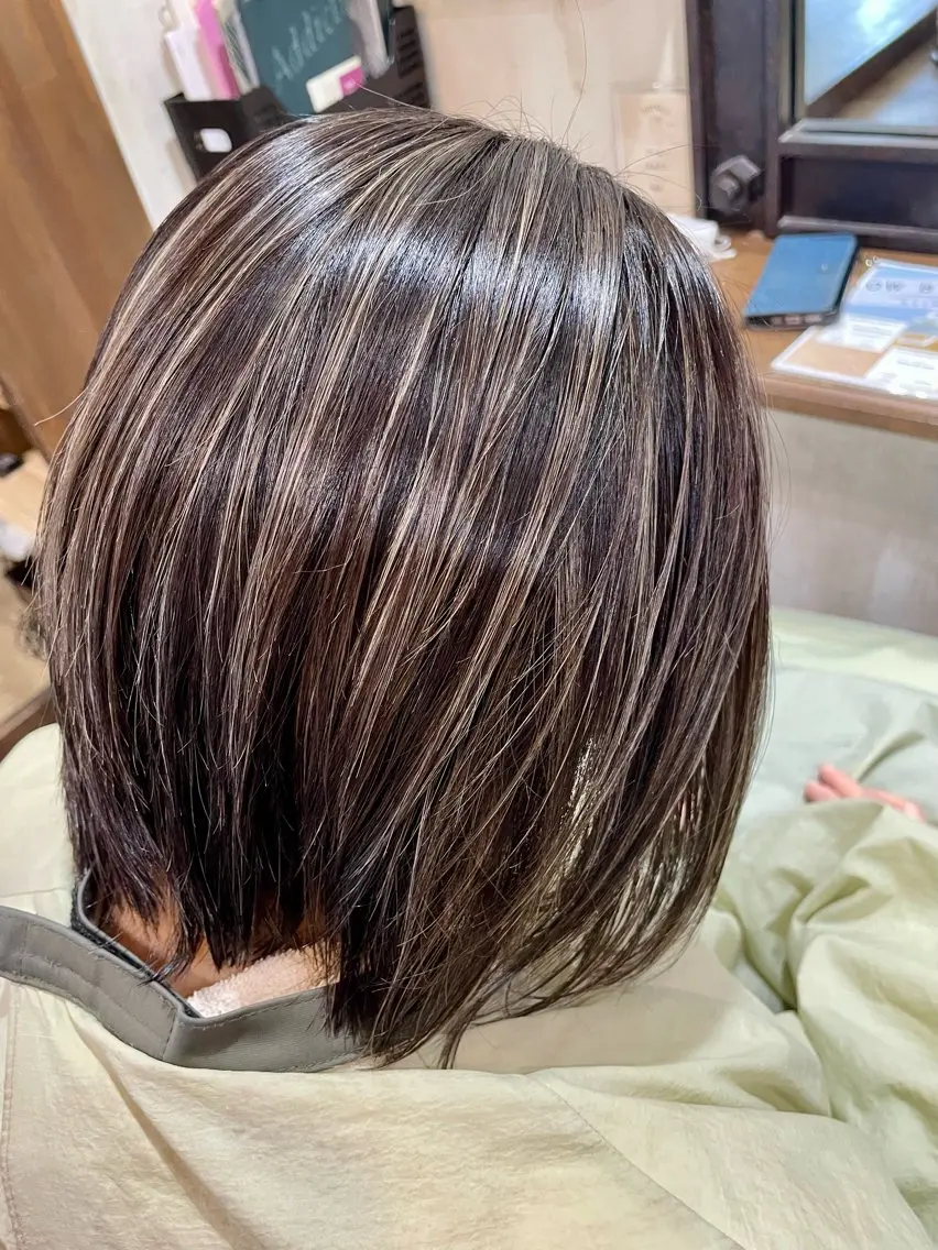 ショート ハイライト ヘアカラー 🫧Kaori 🫧のヘアスタイル
