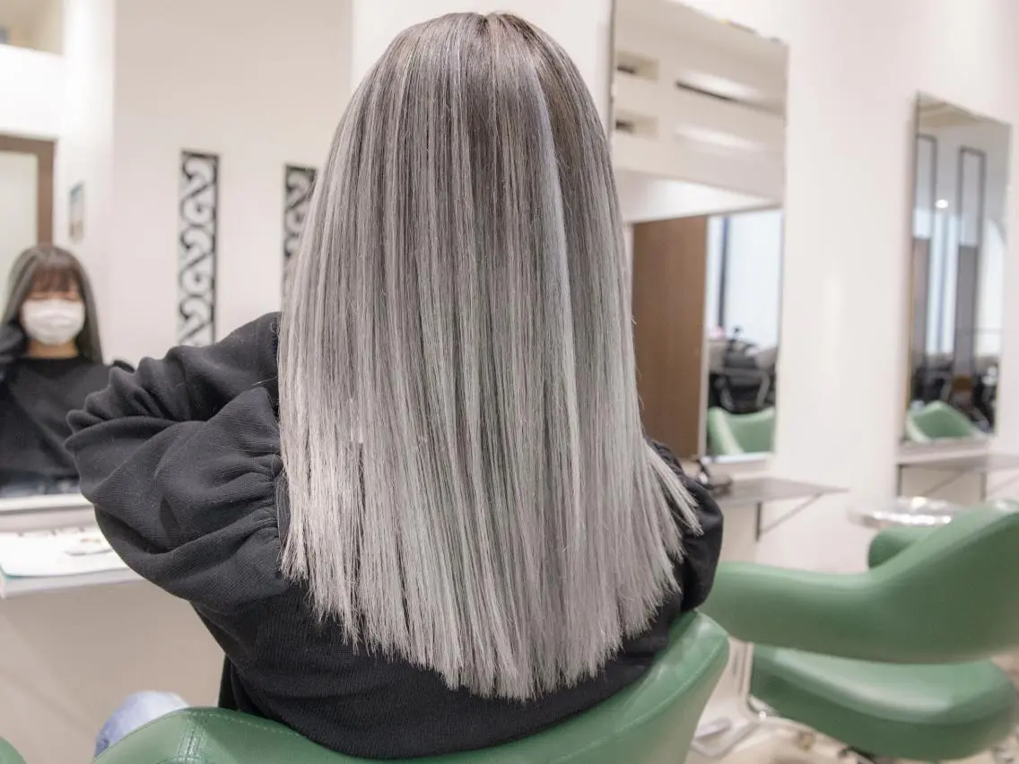 ロング カラー ヘアカラー Re:ta Hair 飯田淳平のヘアスタイル