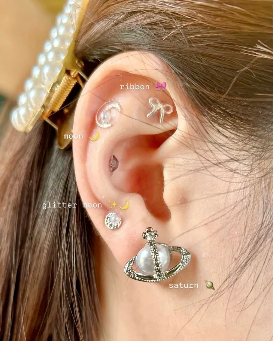 【ミニモ学割】耳つぼジュエリー💎👂両耳10粒✨可愛いくおしゃれにの写真