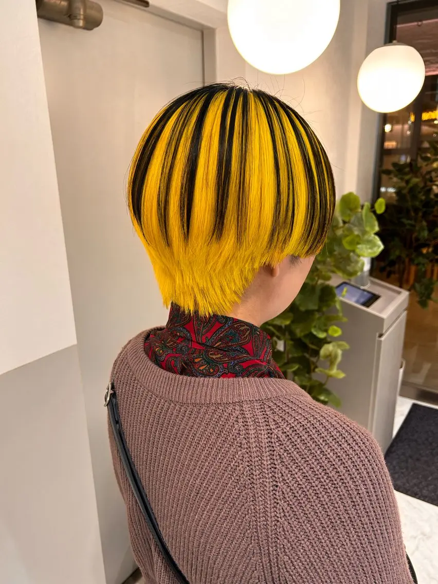 ショート カラー ヘアカラー 薄田 珠美のヘアスタイル