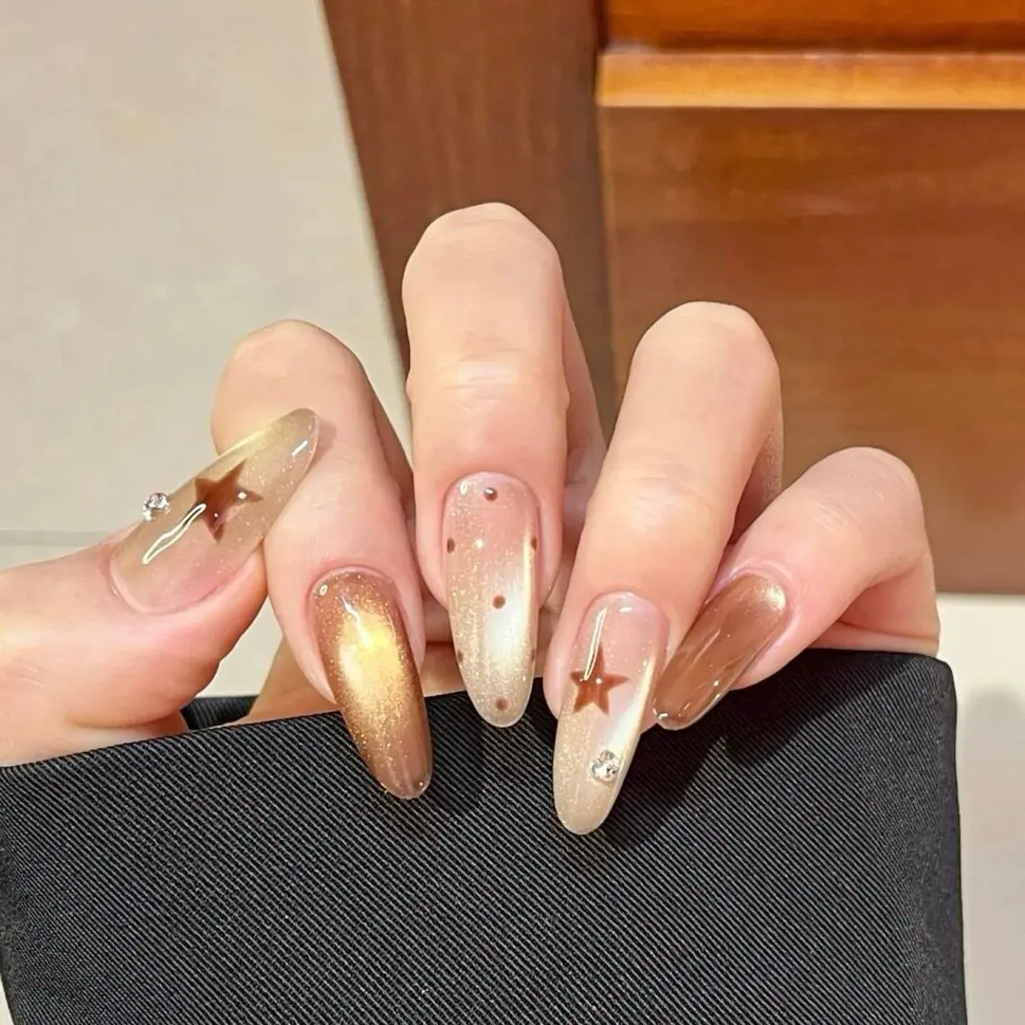 ネイル ハンドネイル ハンドケア SunNail池袋 🍧エミリーのネイルデザイン