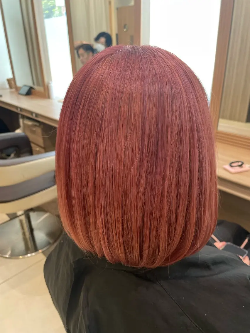 ミディアム カラー ヘアカラー トリートメント 梅樹 彩香のヘアスタイル