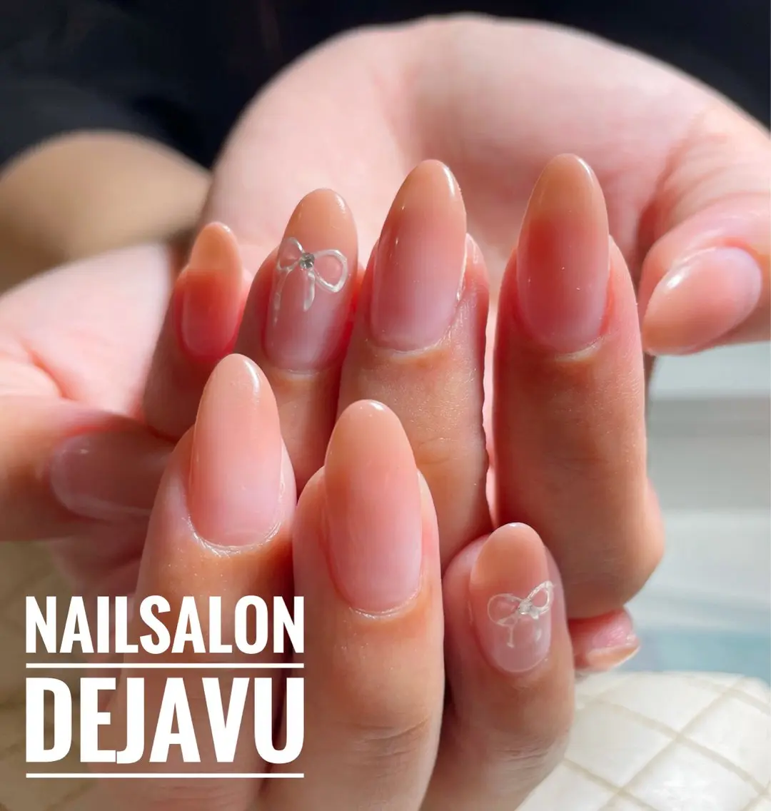 ネイル グラデーション リボン ハンドネイル Nail salon Dejavu 🌿のネイルデザイン