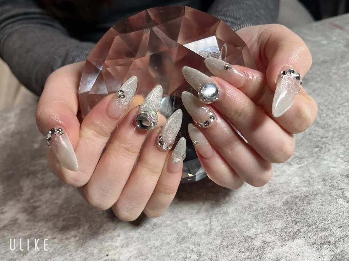 ネイル 長さ出し シンプルネイル ネイルチップ ハンドネイル 佐野 愛美のネイルデザイン