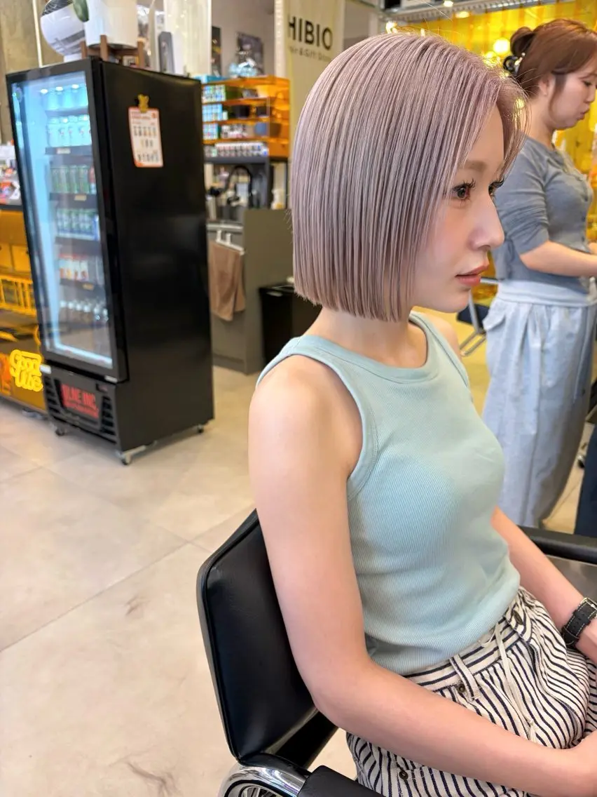 ショート カット ヘアカラー トリートメント 【ハイトーン特化】 Hugのヘアスタイル