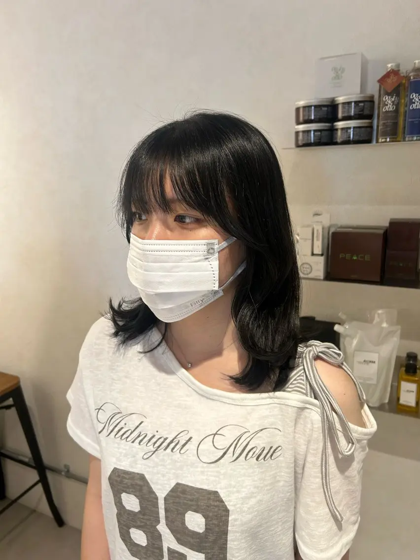 カラー 黒髪 ブルーカラー ブルーブラック 透明感カラー ヘアカラー ブリーチなし艶カラー /自由が丘🌼ひなたのヘアスタイル