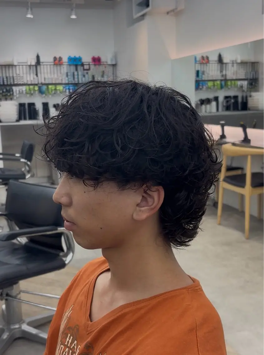 パーマ メンズ センターパート メンズ韓国風 マッシュ メンズパーマ カット パーマ 髙橋良門 バンド好き美容師のヘアスタイル