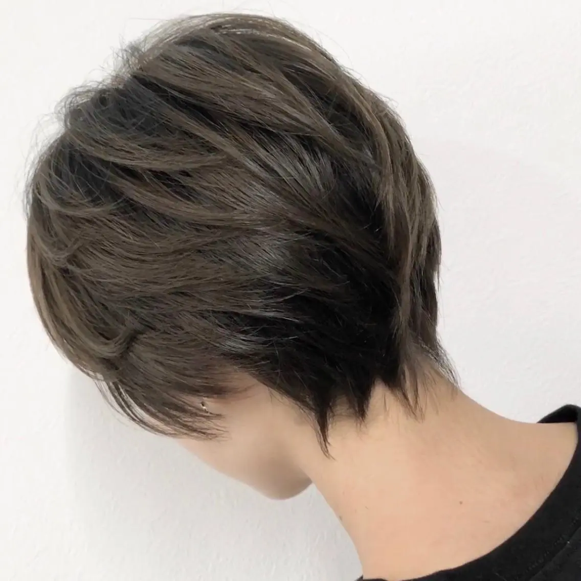 ショート カラー ヘアアレンジ ショートボブ ハンサムショート ボブ レイヤーカット ショートヘア アンドウ ユウ/ レイヤーカット/韓国のヘアスタイル
