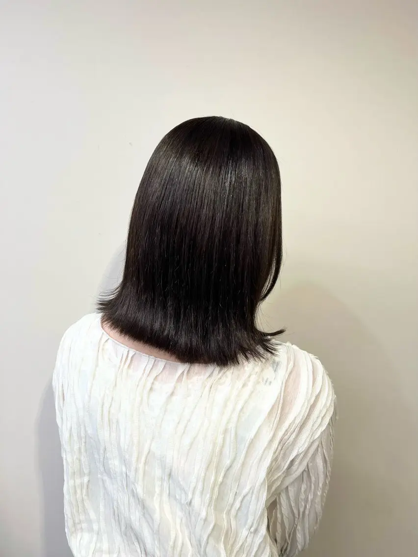 ミディアム カラー ブラウンカラー 外ハネヘア カット ヘアカラー トリートメント タケデ スズカのヘアスタイル