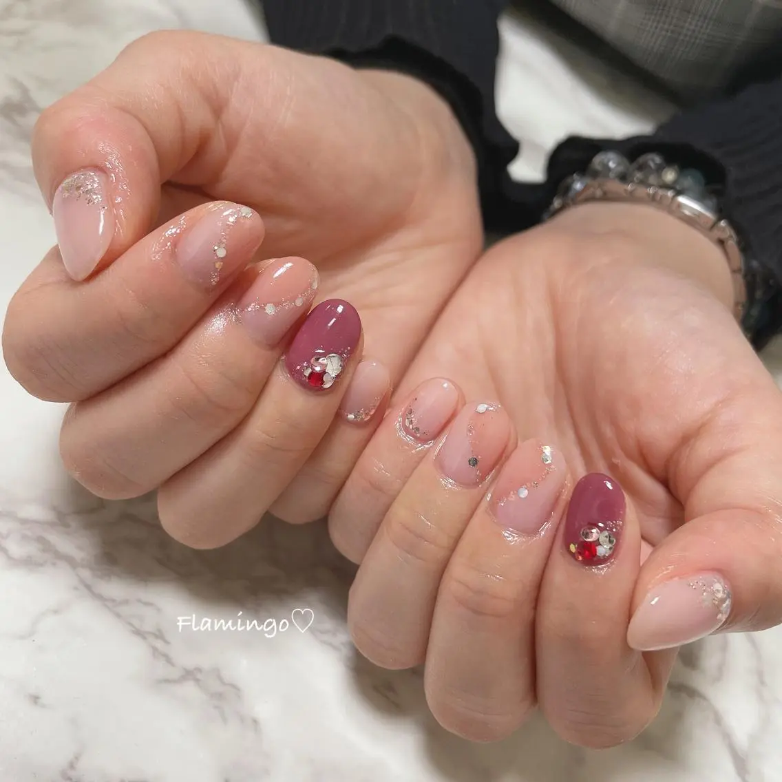 ネイル ジェルネイル ハート キラキラネイル ワンカラーネイル バレンタイン フィルイン/爪育成♡ 40代からのサロンのネイルデザイン