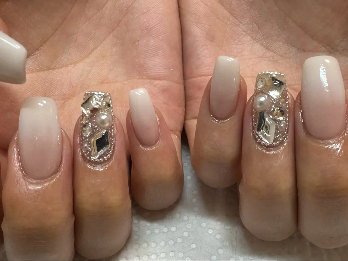 ネイル アートネイル フレンチネイル 韓国ネイル マグネットネイル 持ち込み MH_ Nailのネイルデザイン