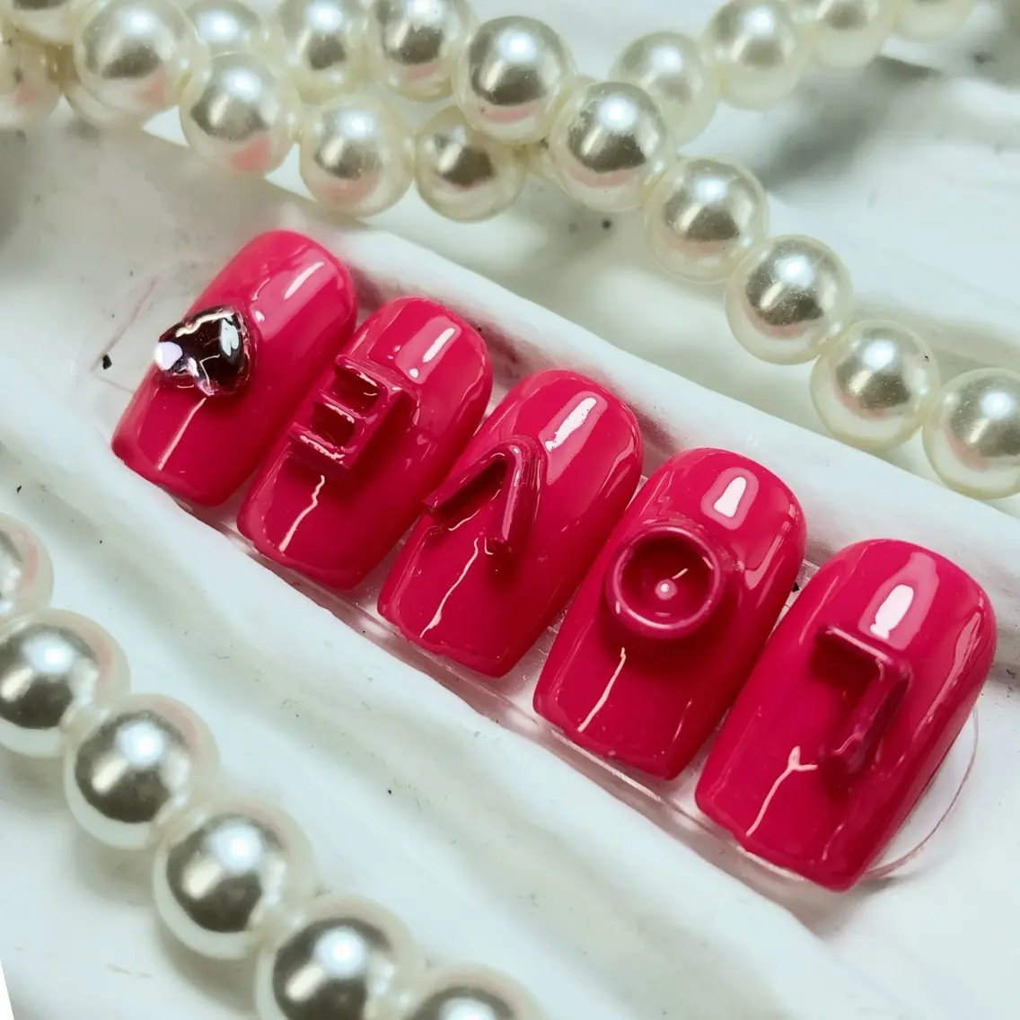 ネイル Legit nail salonのネイルデザイン