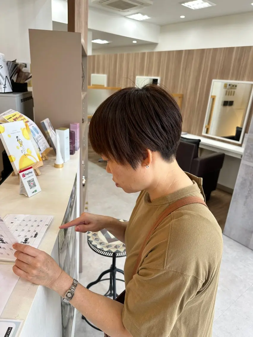 ショート カット 斎藤 みくのヘアスタイル