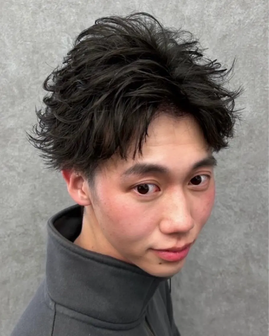 ショート パーマ メンズ ショートヘア メンズウルフ特化🐺 🔥長山耕大🔥のヘアスタイル